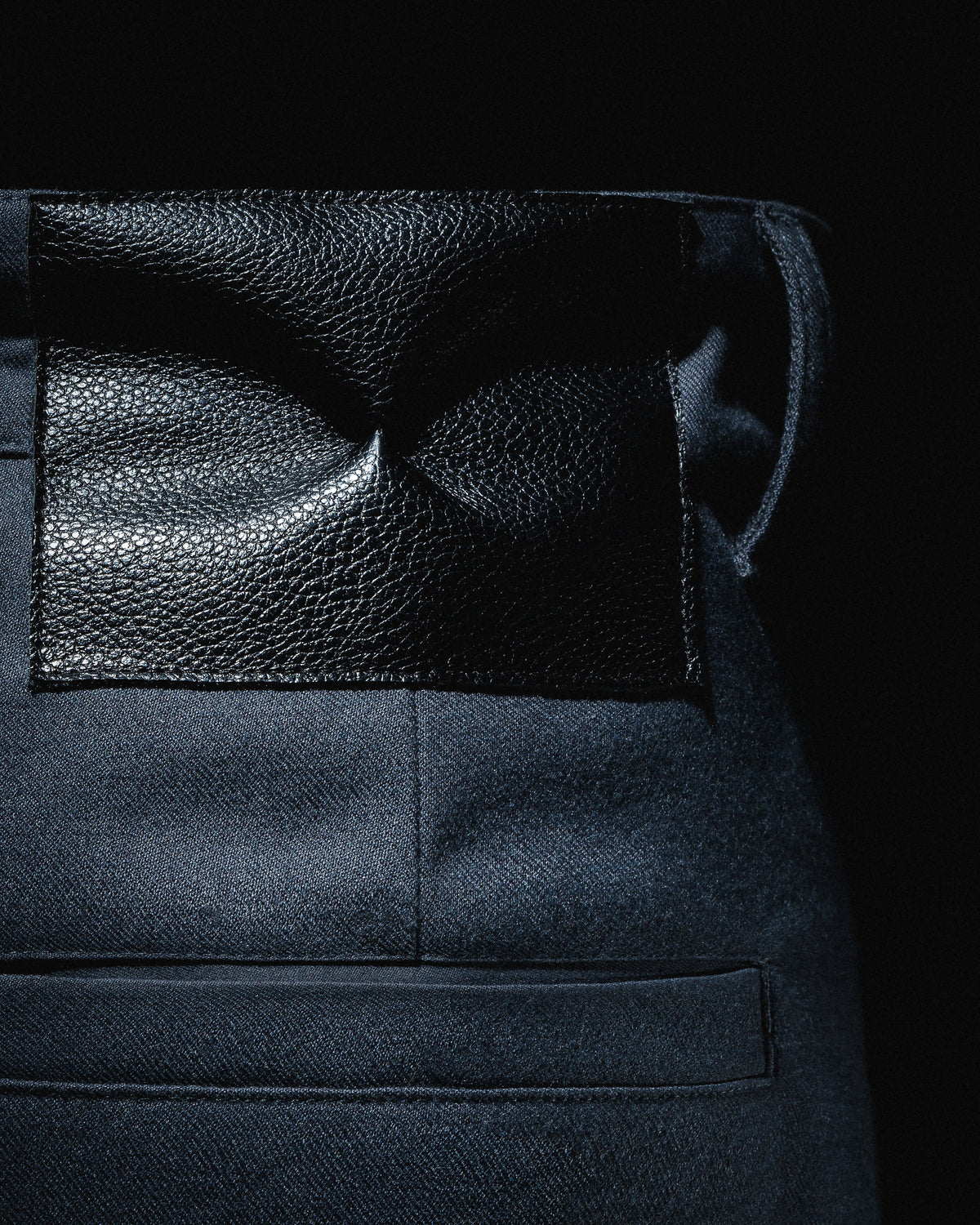 'BUTTONS' PLEATED PANTS